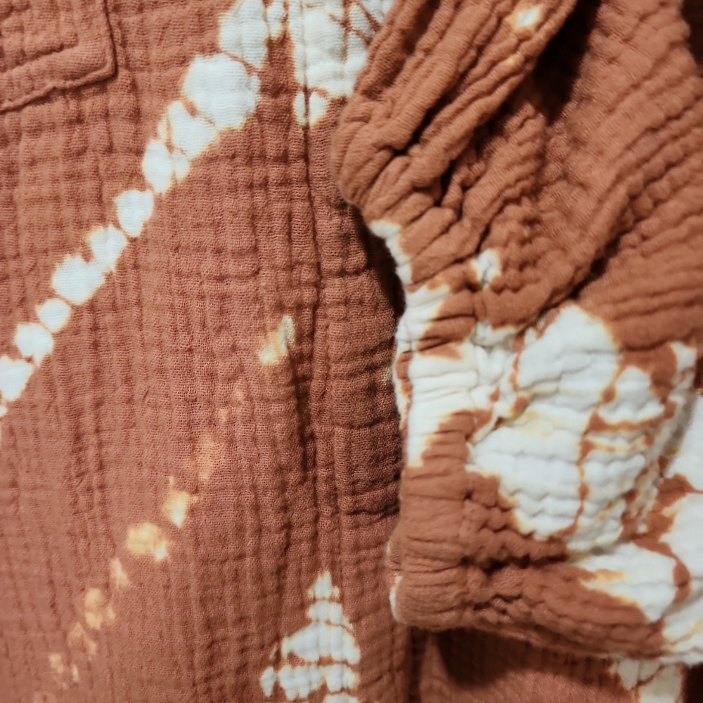 FFB NWOT Tunic Med tie dye brown and white 3/4 sleeve button up - Picture 3 of 8